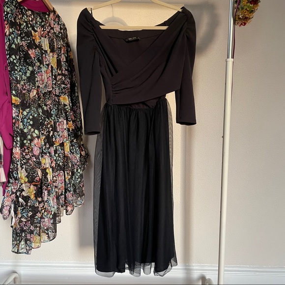 Zara Dresses & Skirts - Zara Navy Blue Tulle Midi Dress